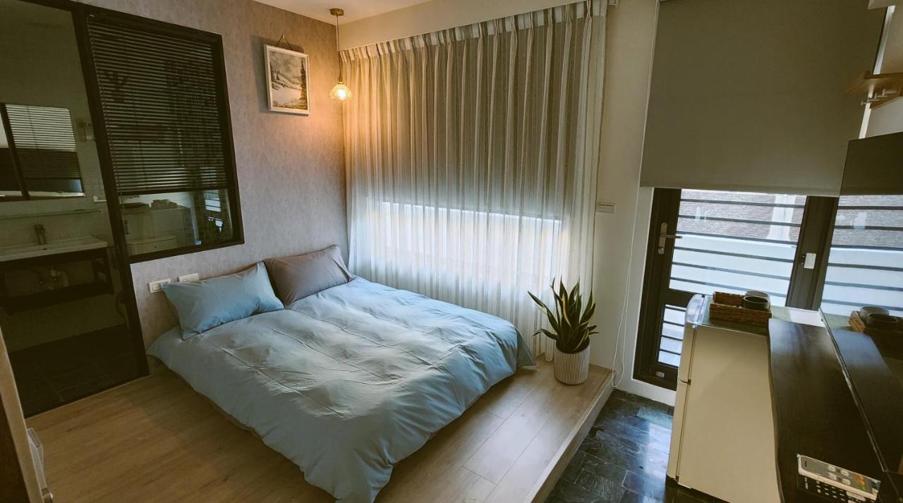 定春行旅 Haru Guesthouse Tainan Extérieur photo
