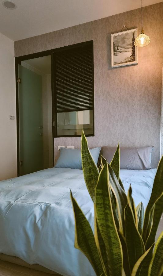 定春行旅 Haru Guesthouse Tainan Extérieur photo